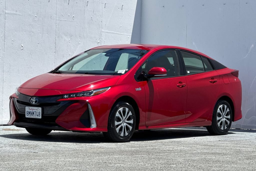 Used 2020 Toyota Prius Prime XLE FWD image 7