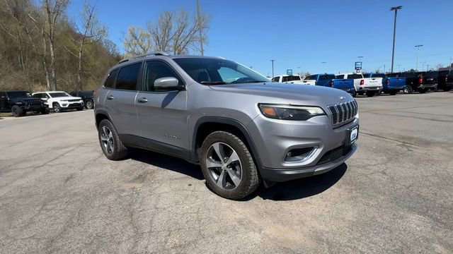 Used 2019 Jeep Cherokee Limited AWD/4WD image 2
