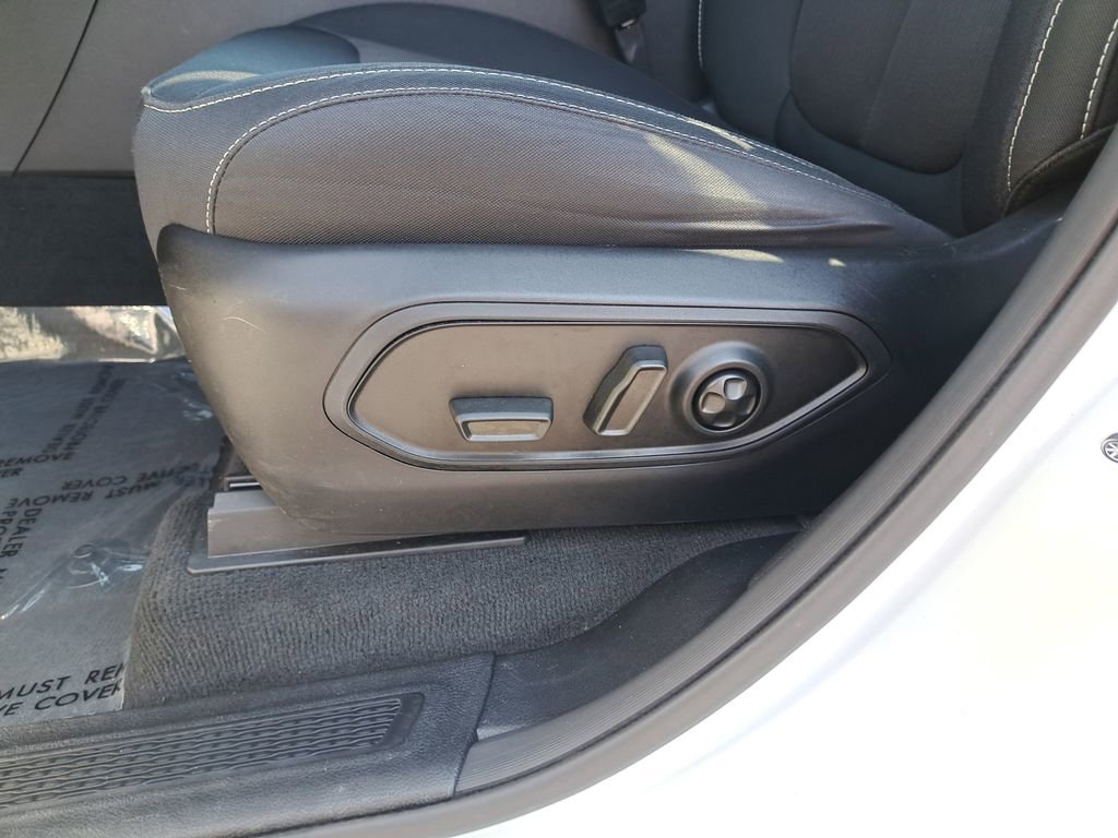 Used 2023 Jeep Grand Cherokee L Laredo image 36