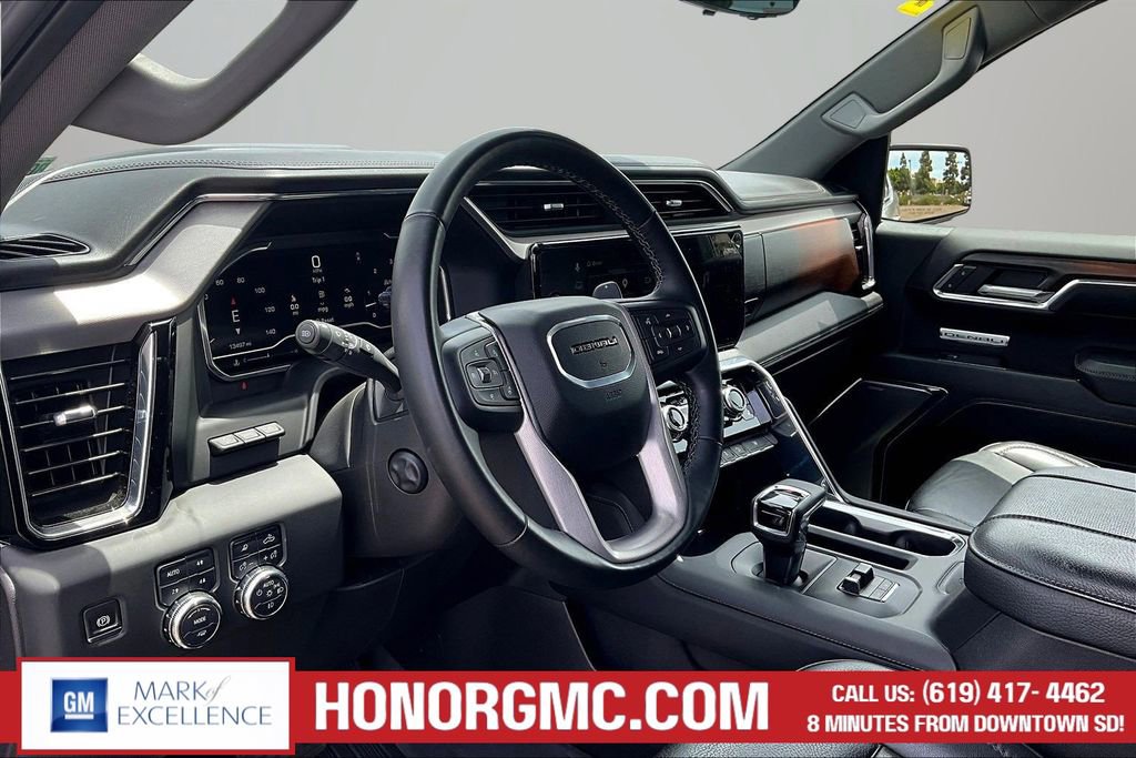 Used 2024 GMC Sierra 1500 Denali w/ Technology Package AWD/4WD image 17