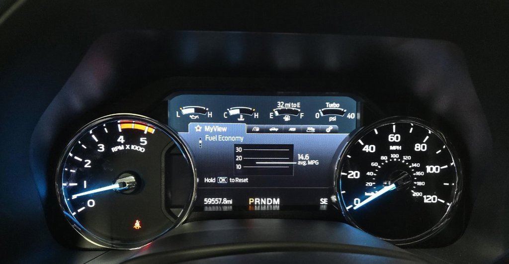 Used 2022 Ford F250 Lariat w/ Black Appearance Package image 9