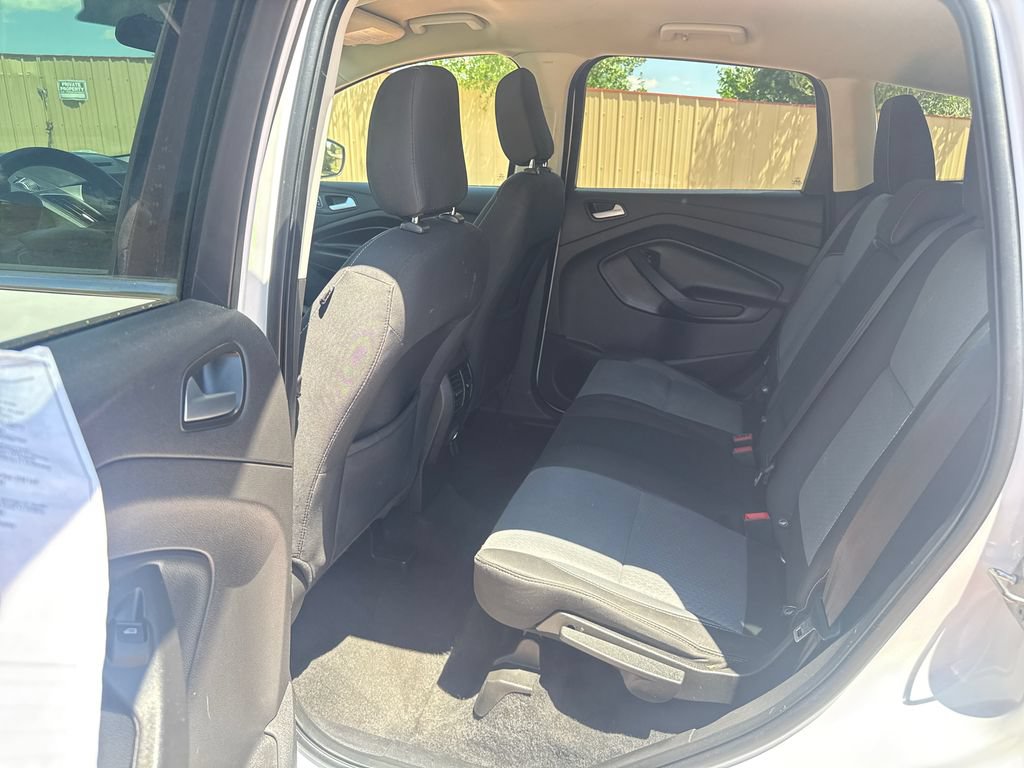 Used 2018 Ford Escape SE w/ SE Sync 3 Package AWD/4WD image 19