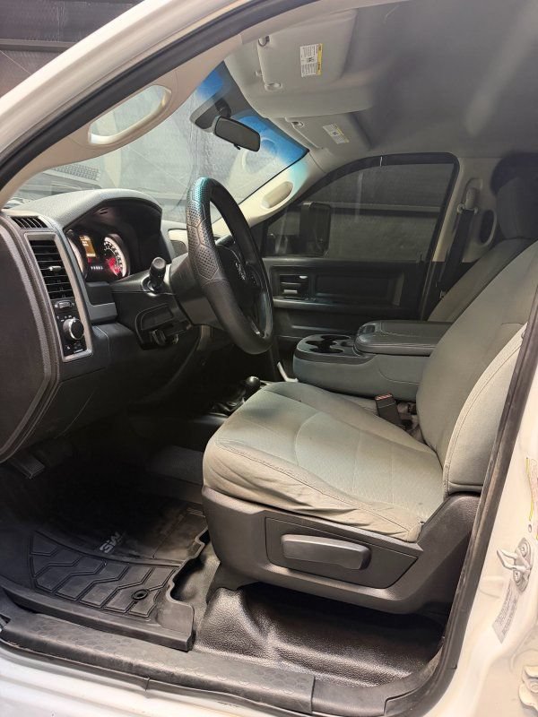 Used 2017 RAM 2500 Tradesman w/ Chrome Appearance Group AWD/4WD image 30