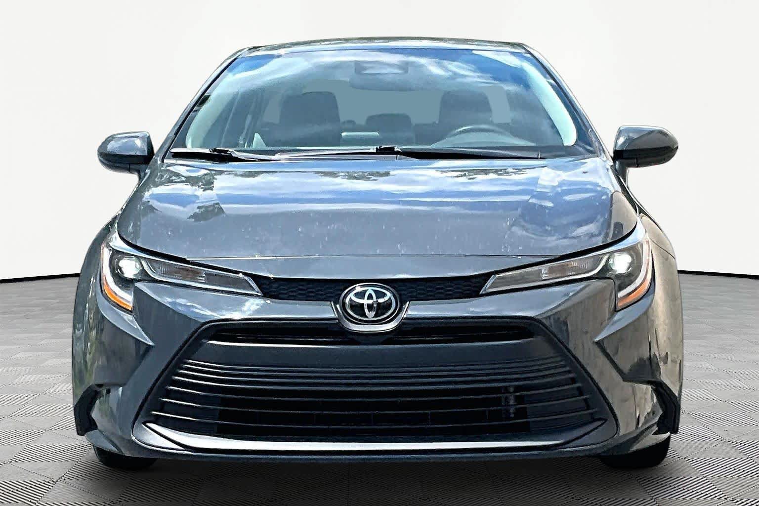 Certified 2024 Toyota Corolla LE FWD image 4
