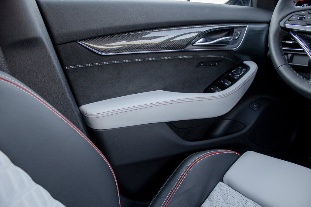 Used 2025 Cadillac CT5 V Blackwing w/ Super Cruise 1 Package image 19