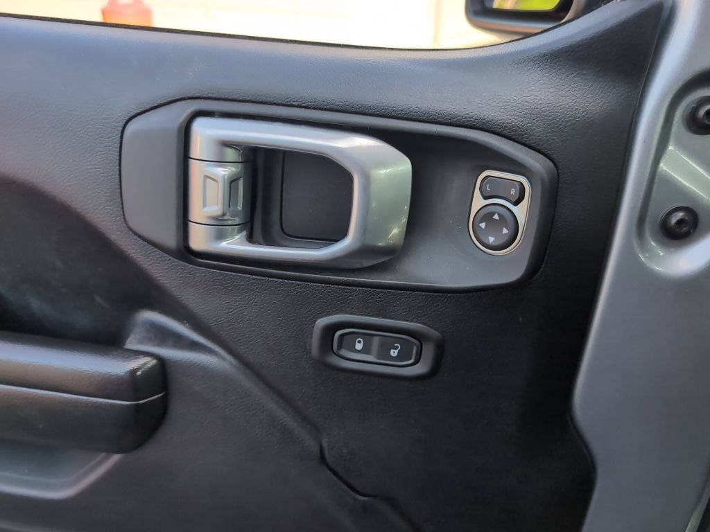 Used 2020 Jeep Gladiator Rubicon image 27