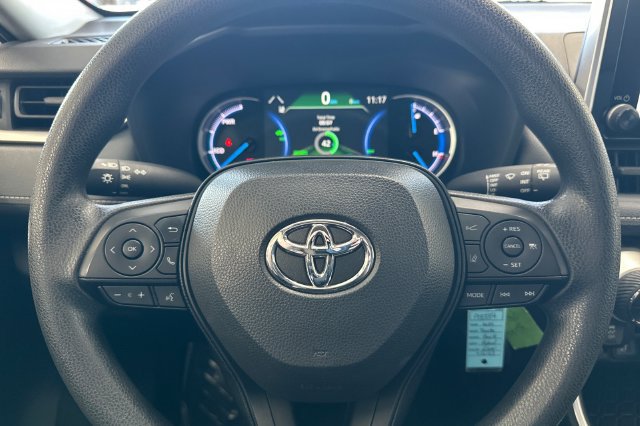 Certified 2025 Toyota RAV4 LE AWD/4WD image 27