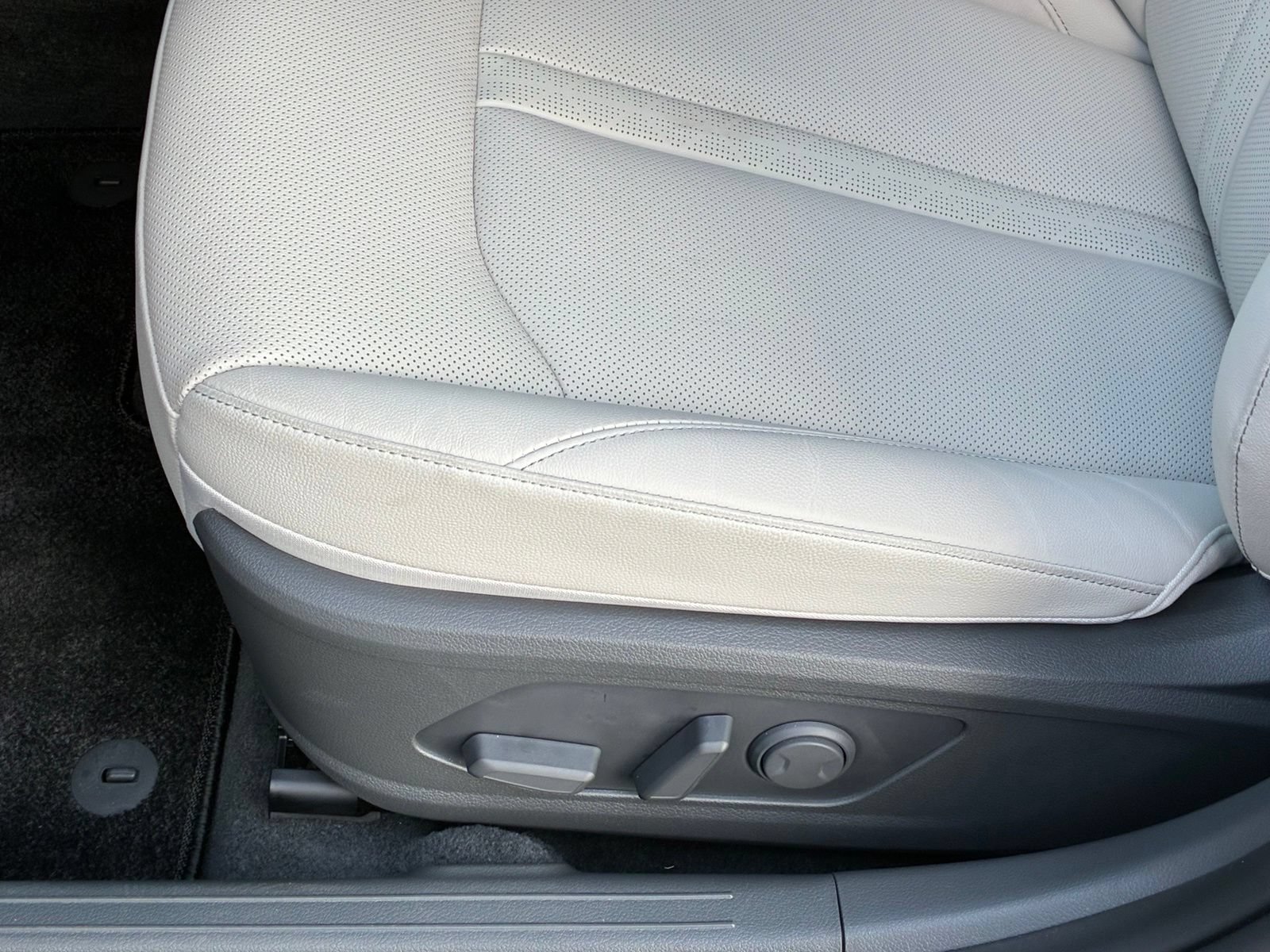 Certified 2026 Hyundai Sonata Limited FWD image 12