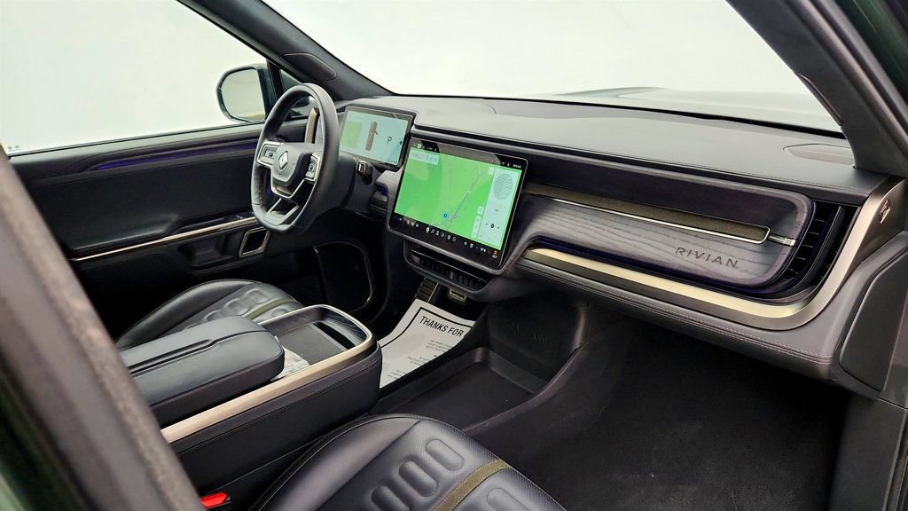 Used 2024 Rivian R1S Adventure AWD/4WD image 27