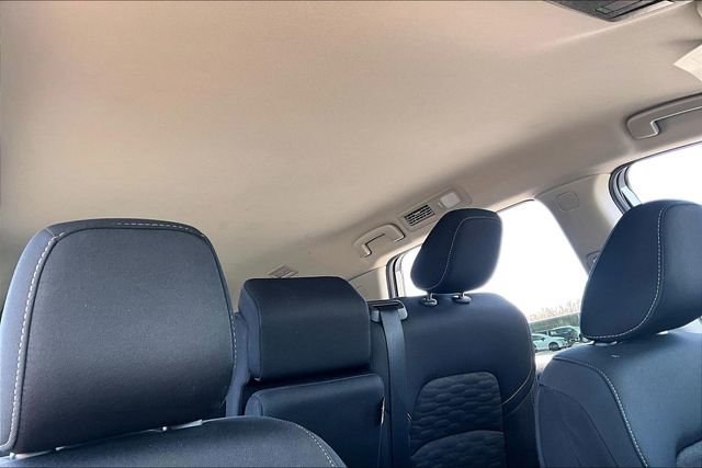 Used 2024 Nissan Pathfinder SV image 27