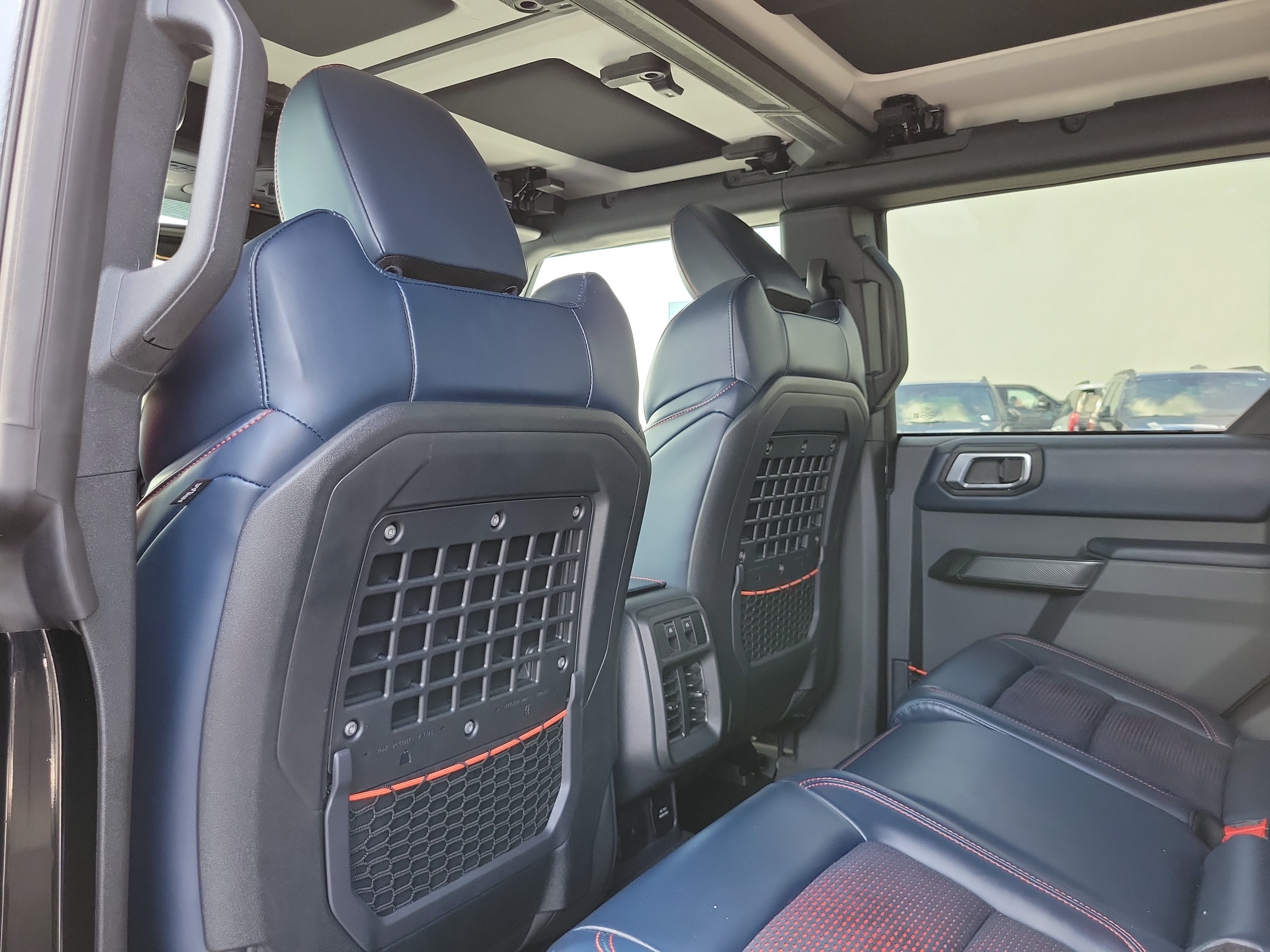 Used 2025 Ford Bronco Raptor w/ Interior Carbon Fiber Pack AWD/4WD image 20