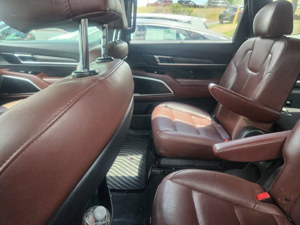 Used 2023 Kia Telluride EX w/ EX Captain's Chair Package FWD image 24