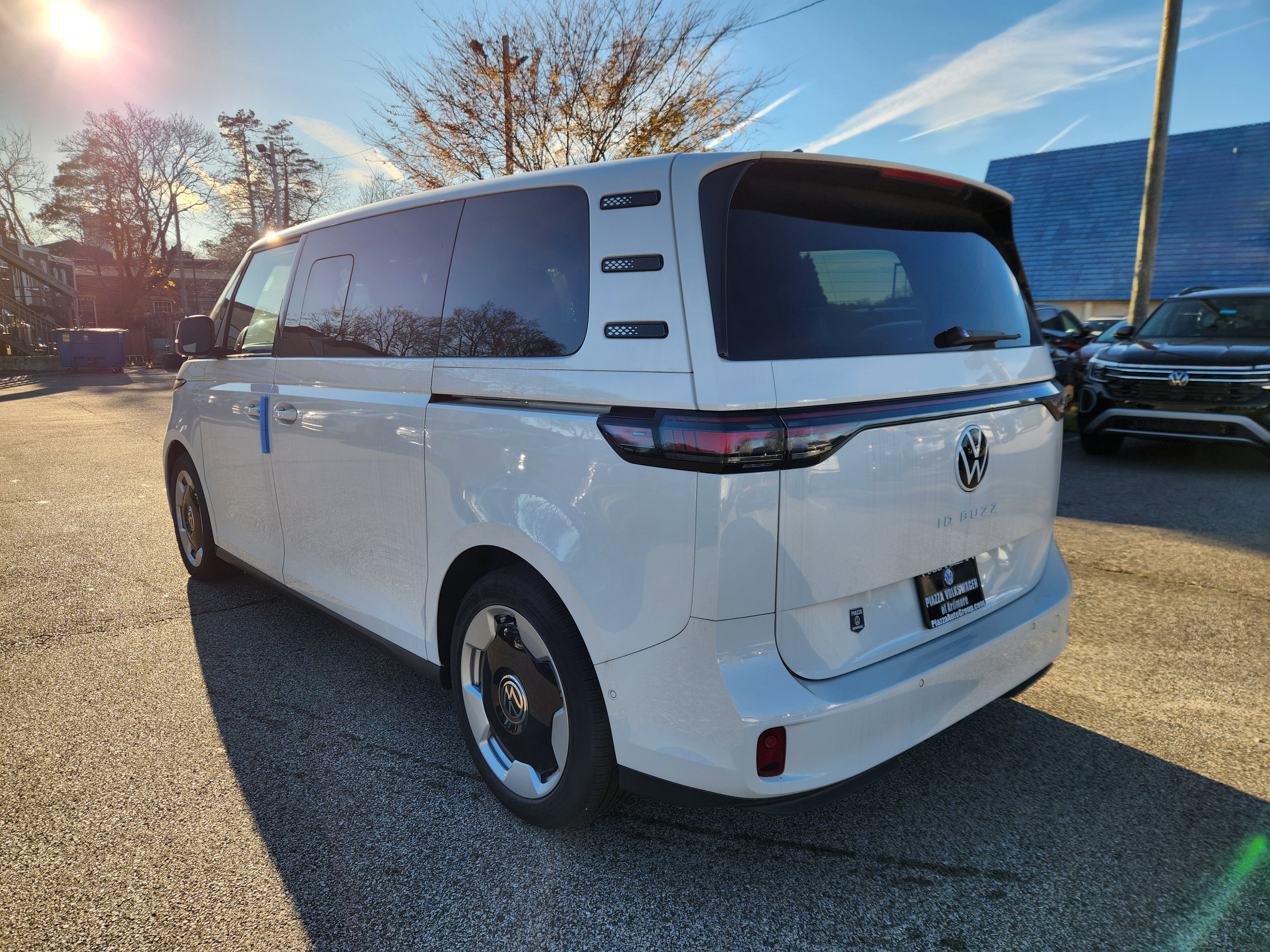 New 2025 Volkswagen ID. Buzz Pro S image 3