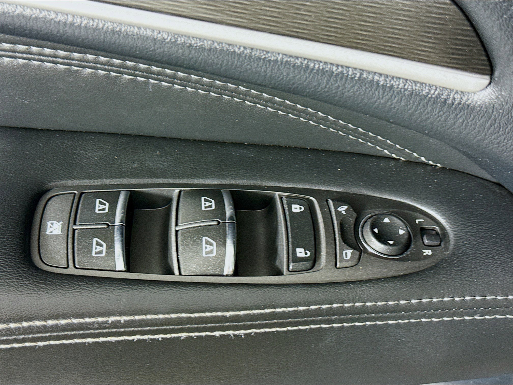 Used 2020 INFINITI QX60 Pure image 24