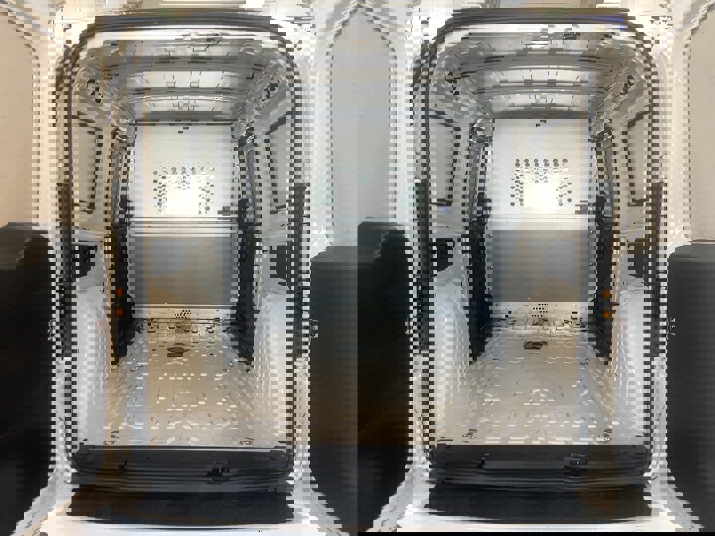 Used 2022 RAM ProMaster City Tradesman image 6