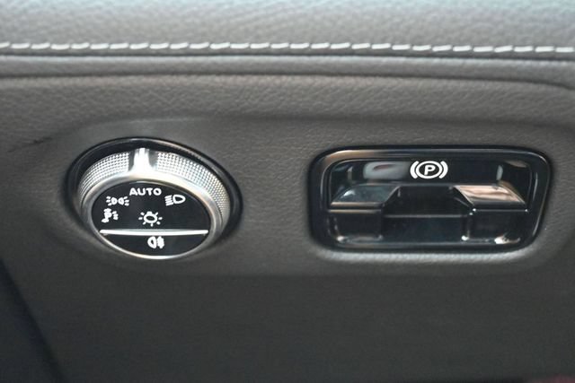 Used 2023 Mercedes-Benz EQE 500 4MATIC Sedan w/ Pinnacle Trim Package image 22