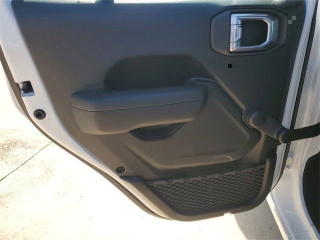 Used 2024 Jeep Gladiator Sport image 30