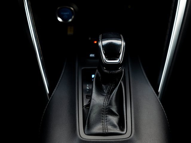 Used 2022 Toyota Venza XLE image 18