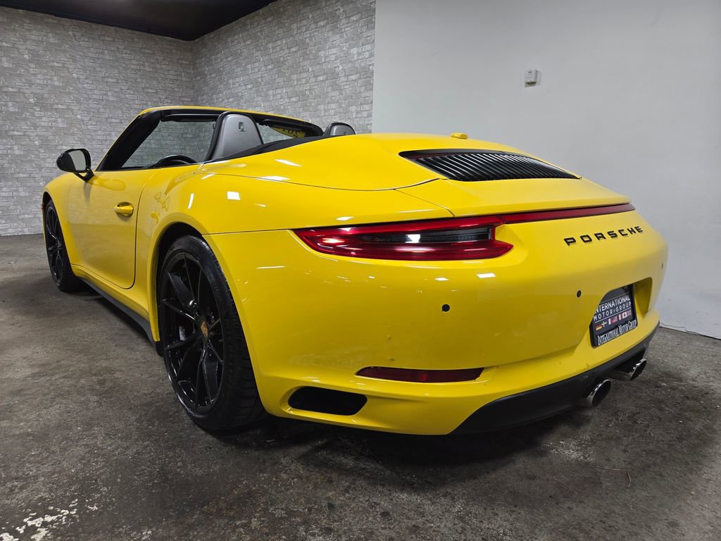 Used 2017 Porsche 911 Carrera 4S image 39