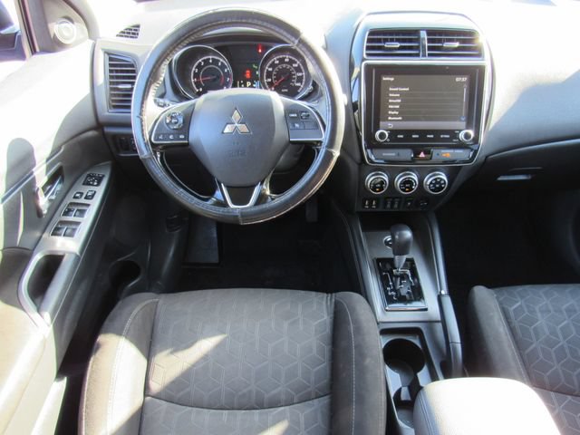 Used 2020 Mitsubishi Outlander Sport SE AWD/4WD image 17