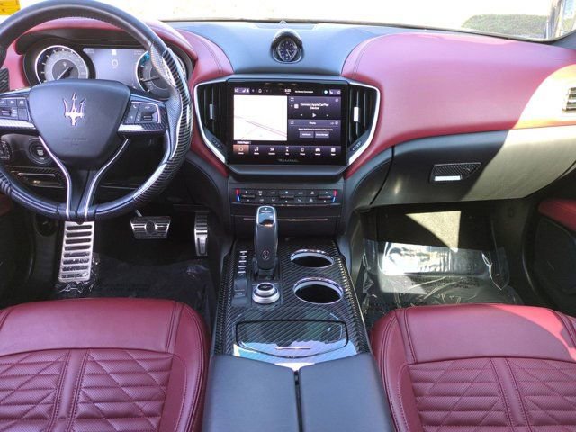 Used 2021 Maserati Ghibli S GranSport image 13