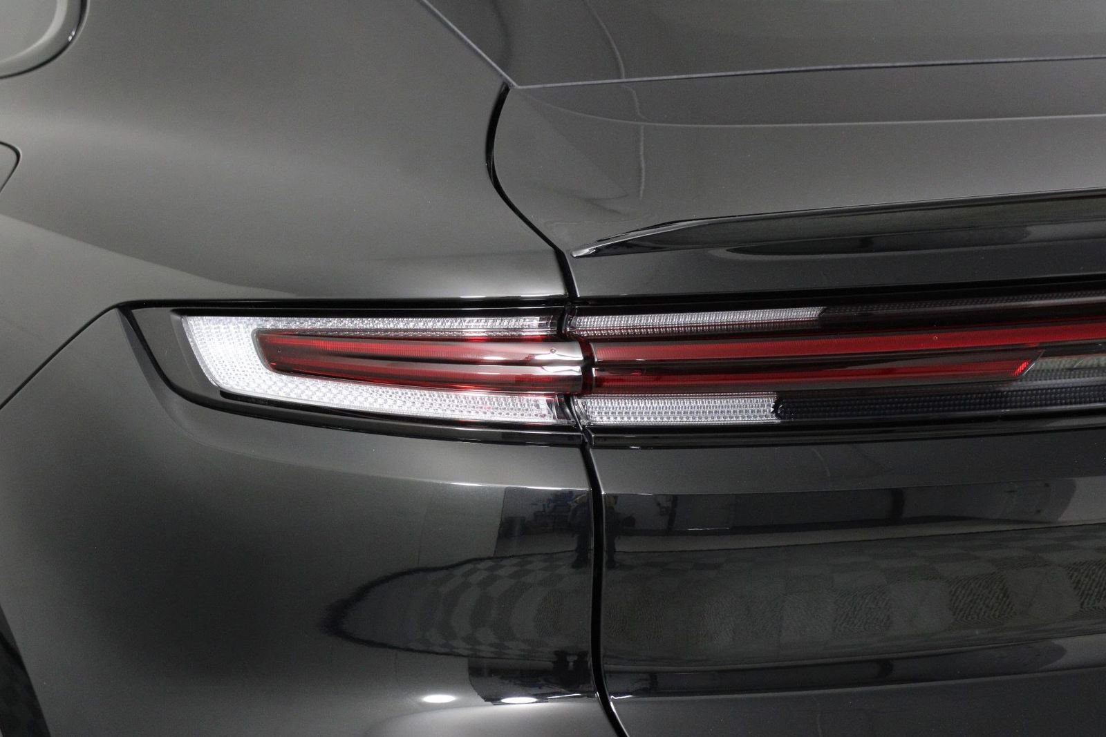 Certified 2025 Porsche Cayenne S image 21