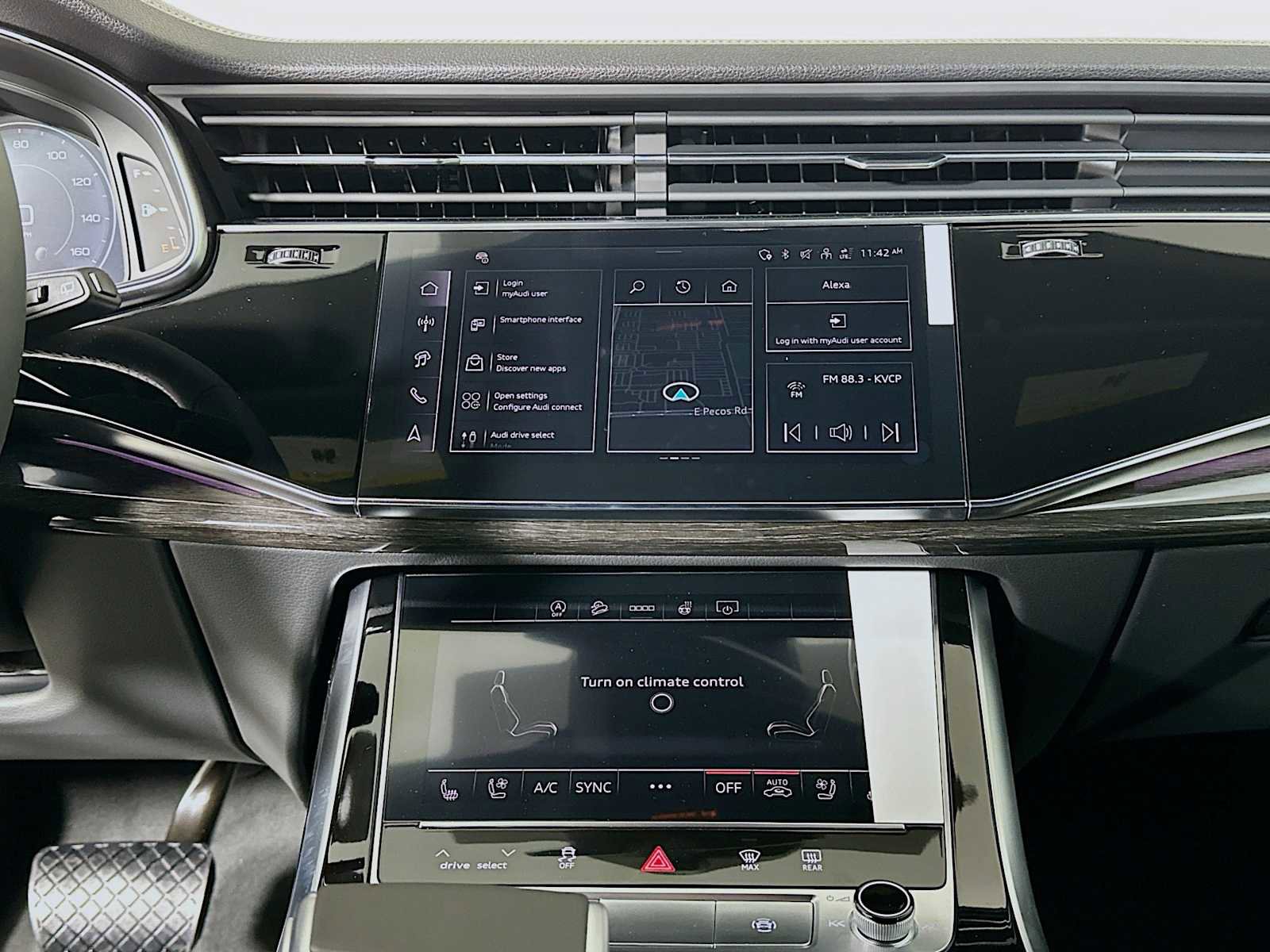 New 2026 Audi Q8 Premium Plus image 13