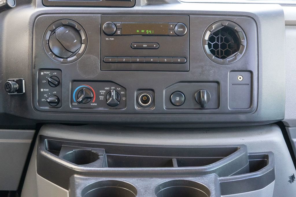 Used 2014 Ford E-250 and Econoline 250 Extended w/ Power Group image 14