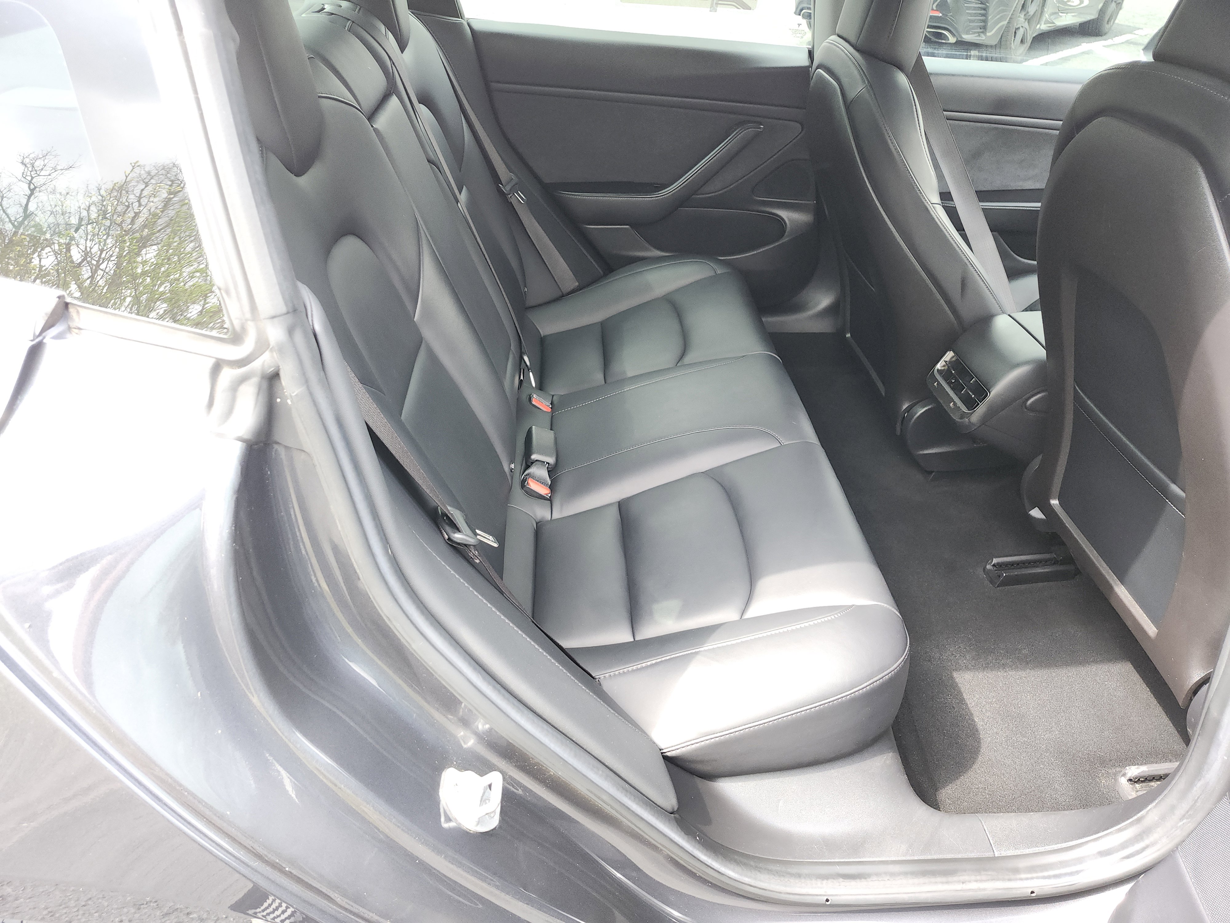 Used 2018 Tesla Model 3 Long Range image 18
