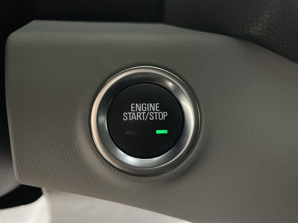 Used 2023 GMC Terrain SLE FWD image 16