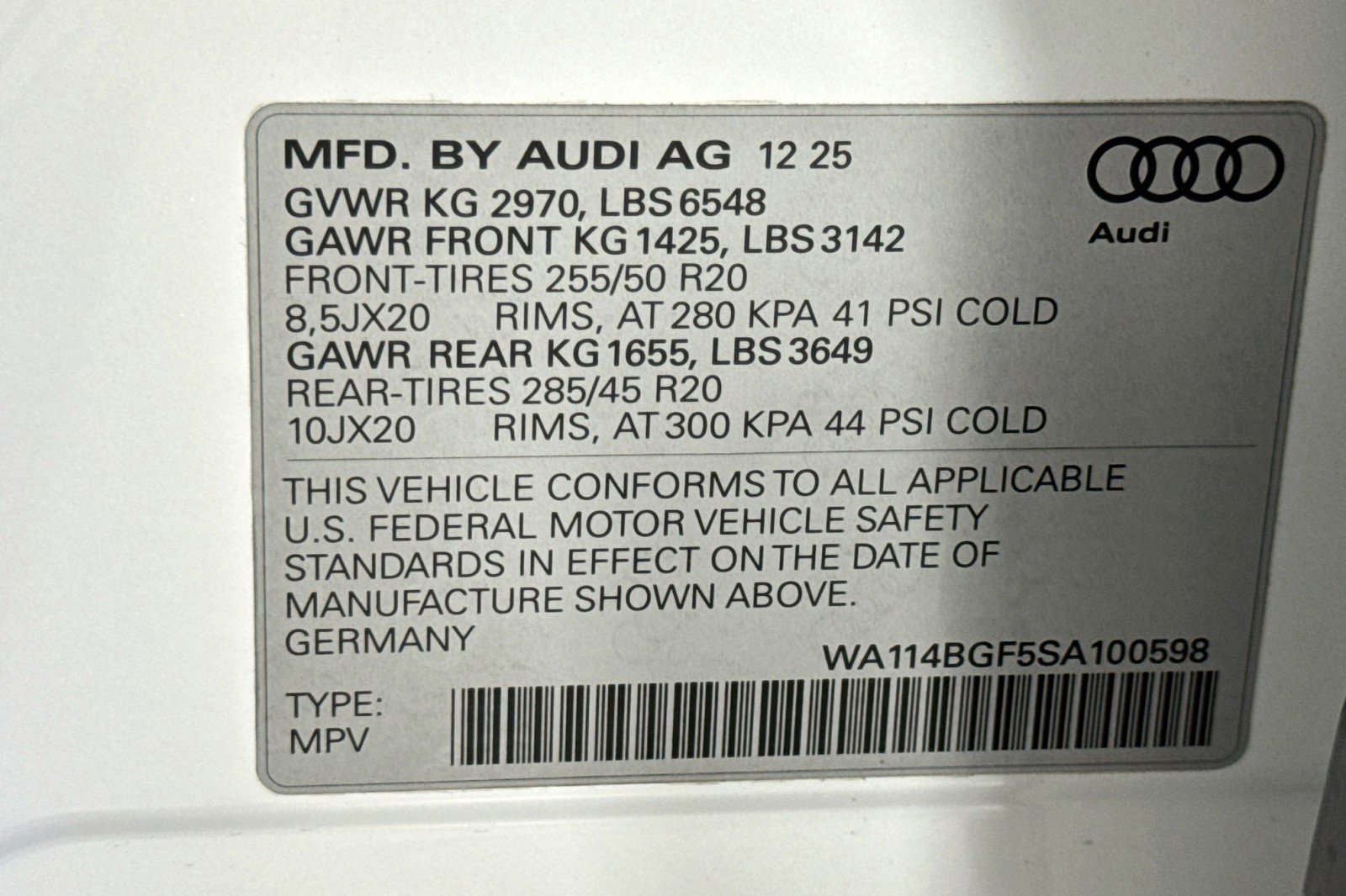 New 2025 Audi Q6 e-tron Premium image 29