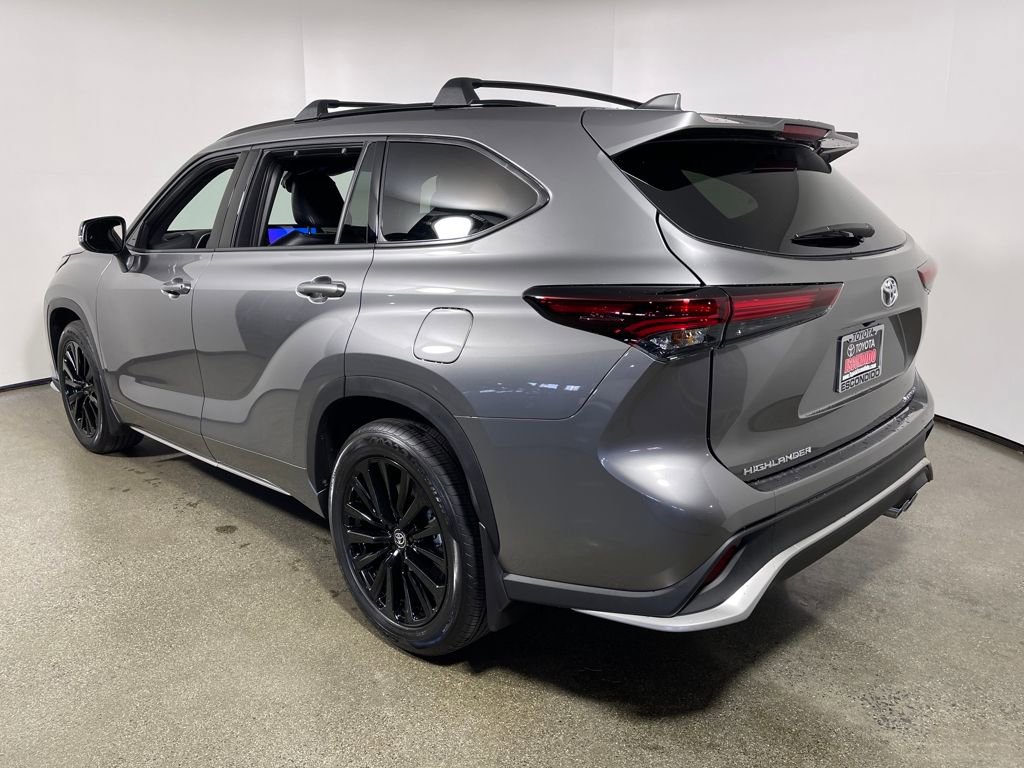 New 2026 Toyota Highlander XSE image 5