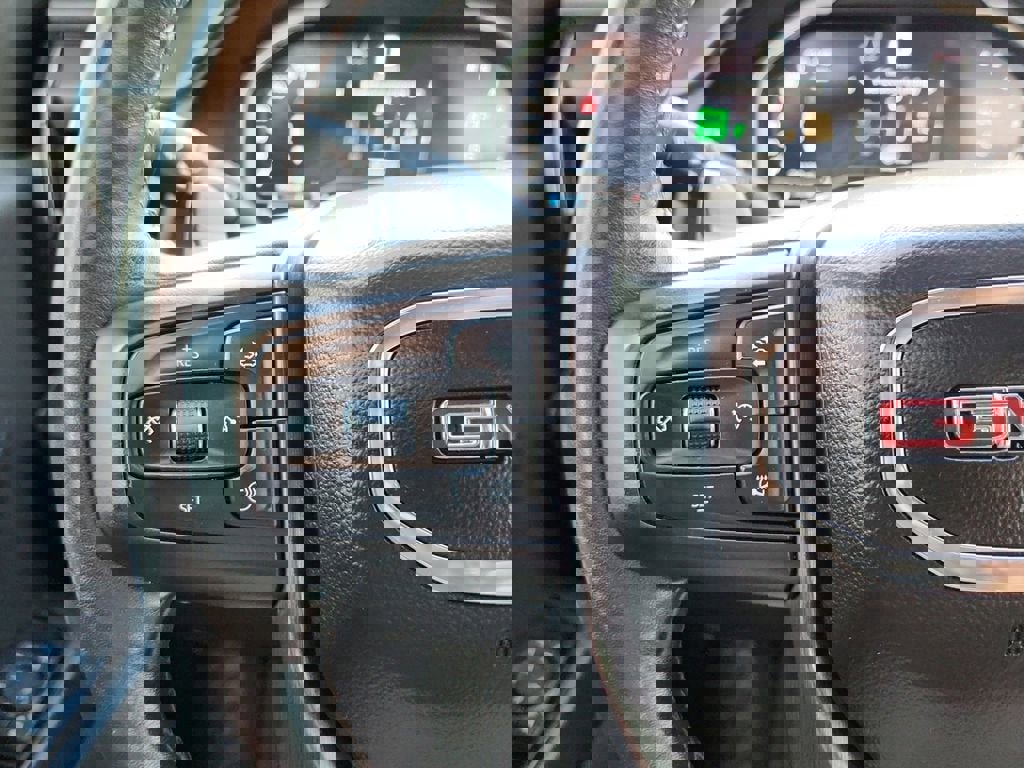 Used 2022 GMC Sierra 1500 AT4 w/ AT4 Preferred Package image 21