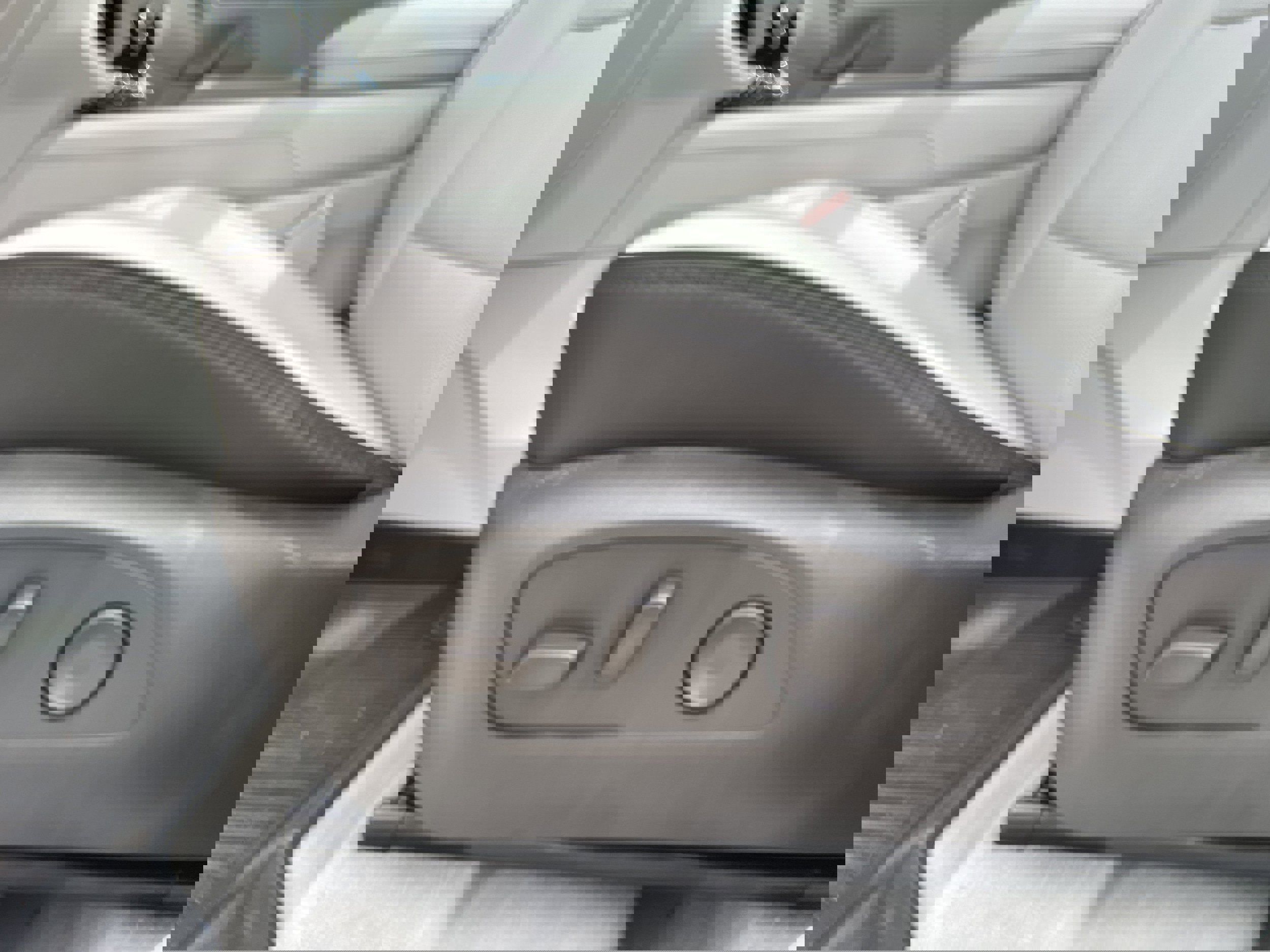 Certified 2025 GMC Acadia Denali w/ Super Cruise Package image 21