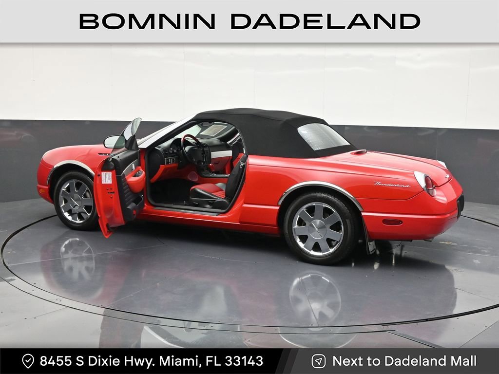 Used 2003 Ford Thunderbird image 33