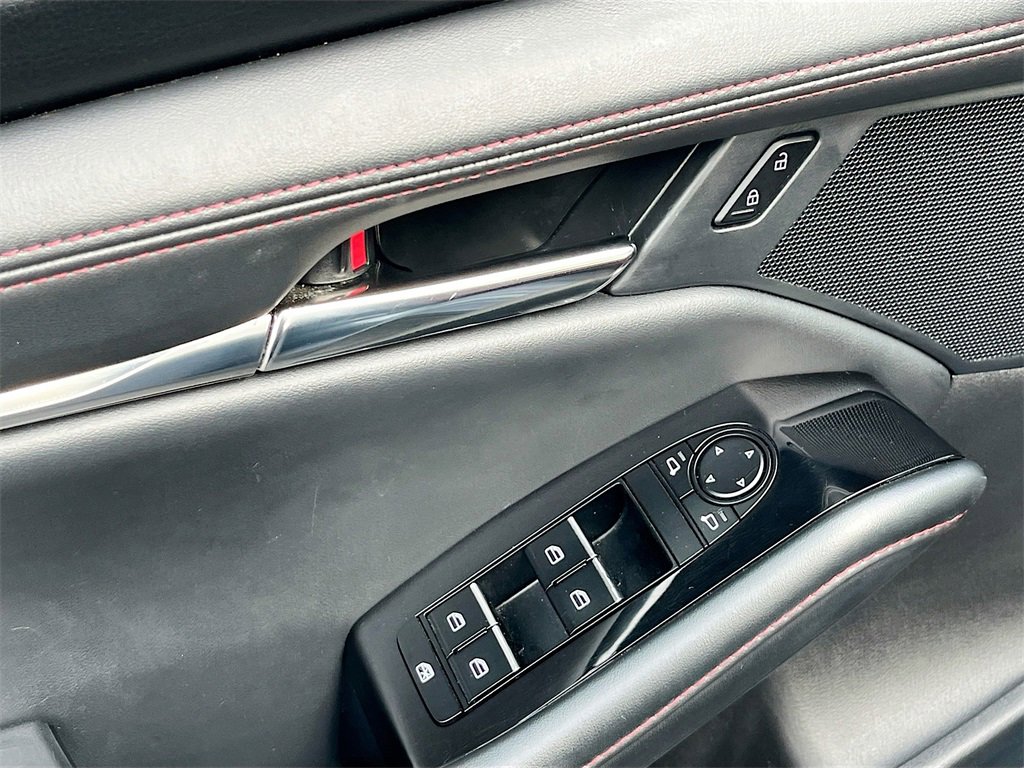 Used 2024 MAZDA MAZDA3 s image 17