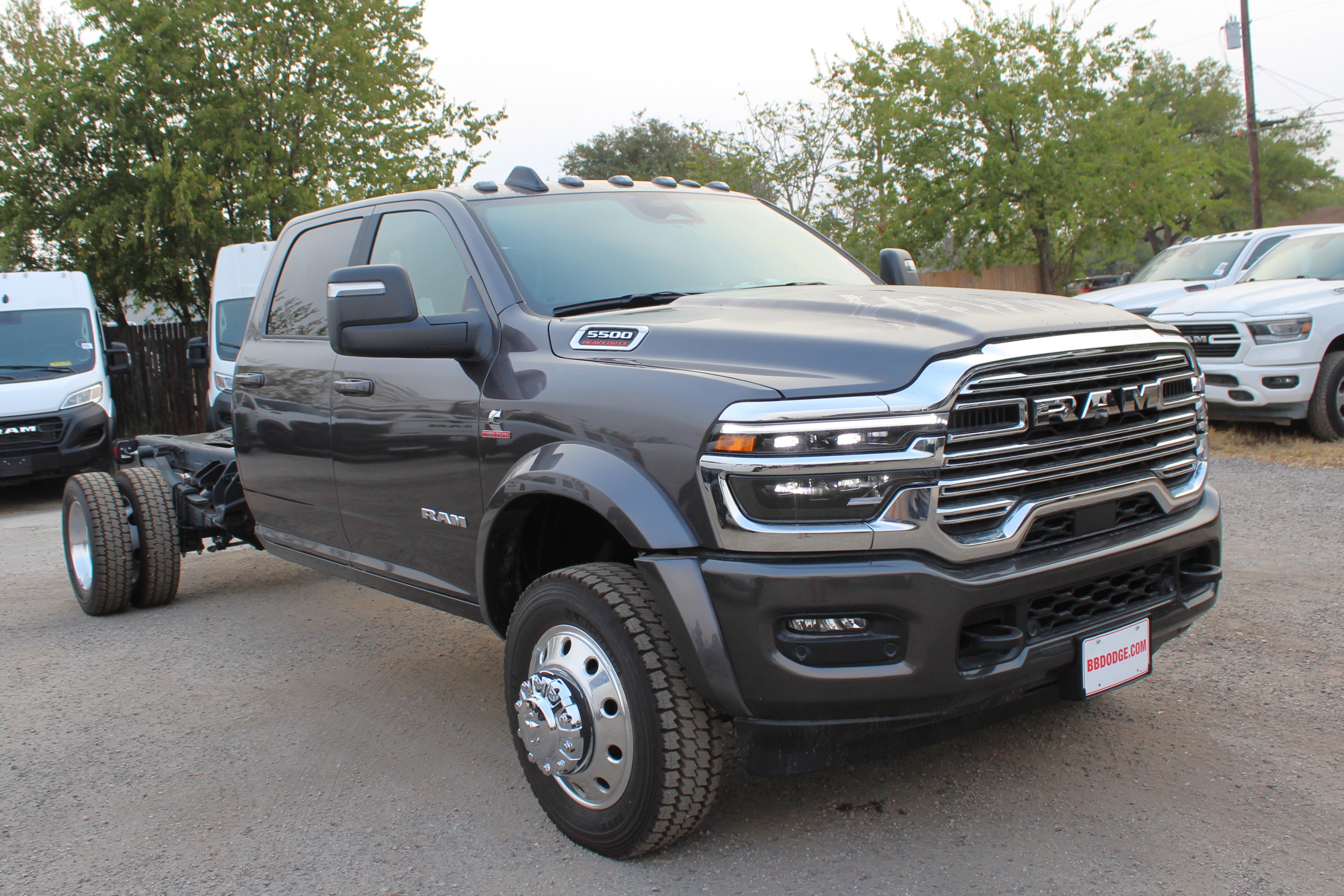 New 2026 RAM 5500 4x4 Crew Cab image 4