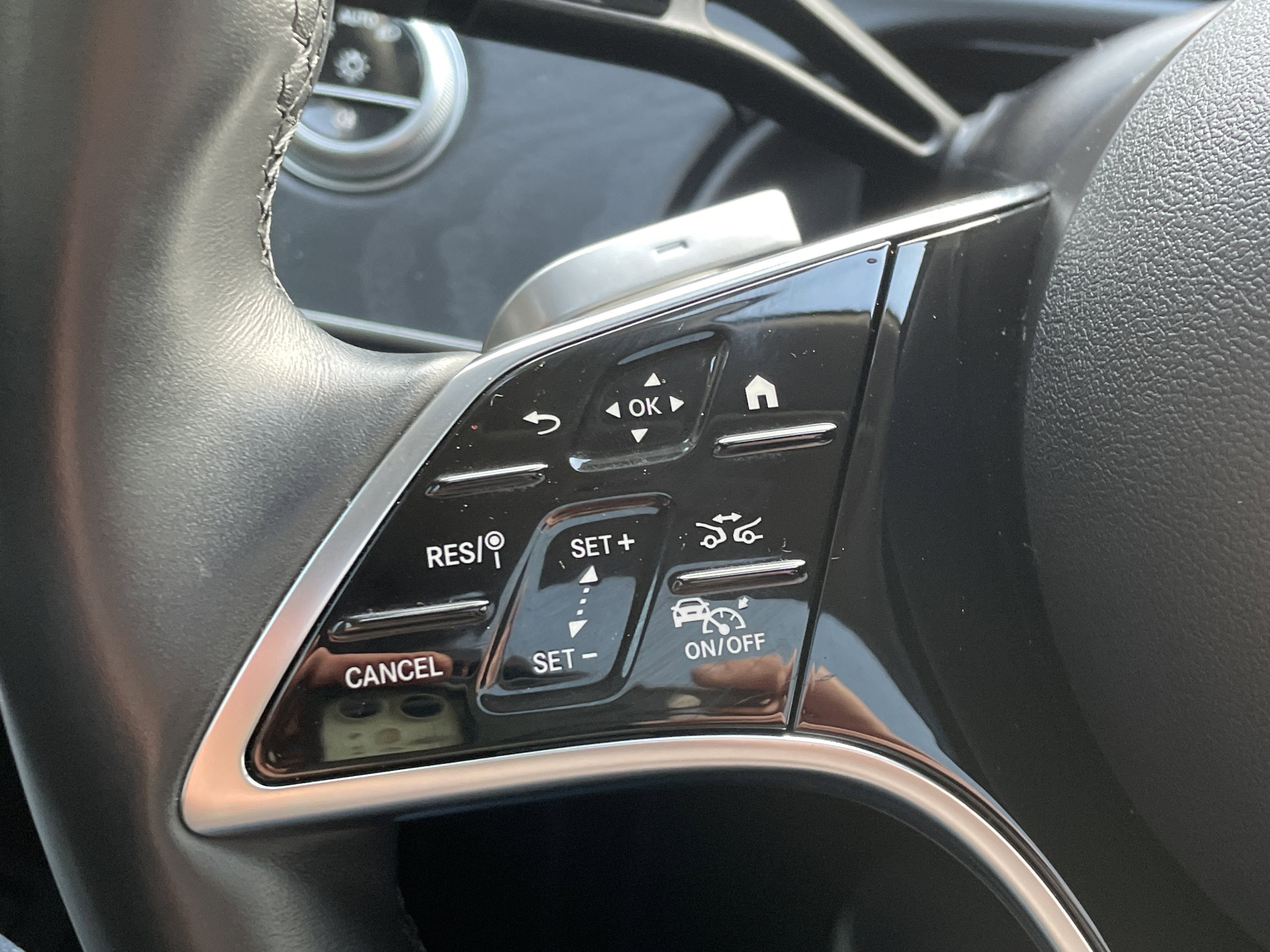 Certified 2025 Mercedes-Benz E 450 4MATIC Sedan image 28