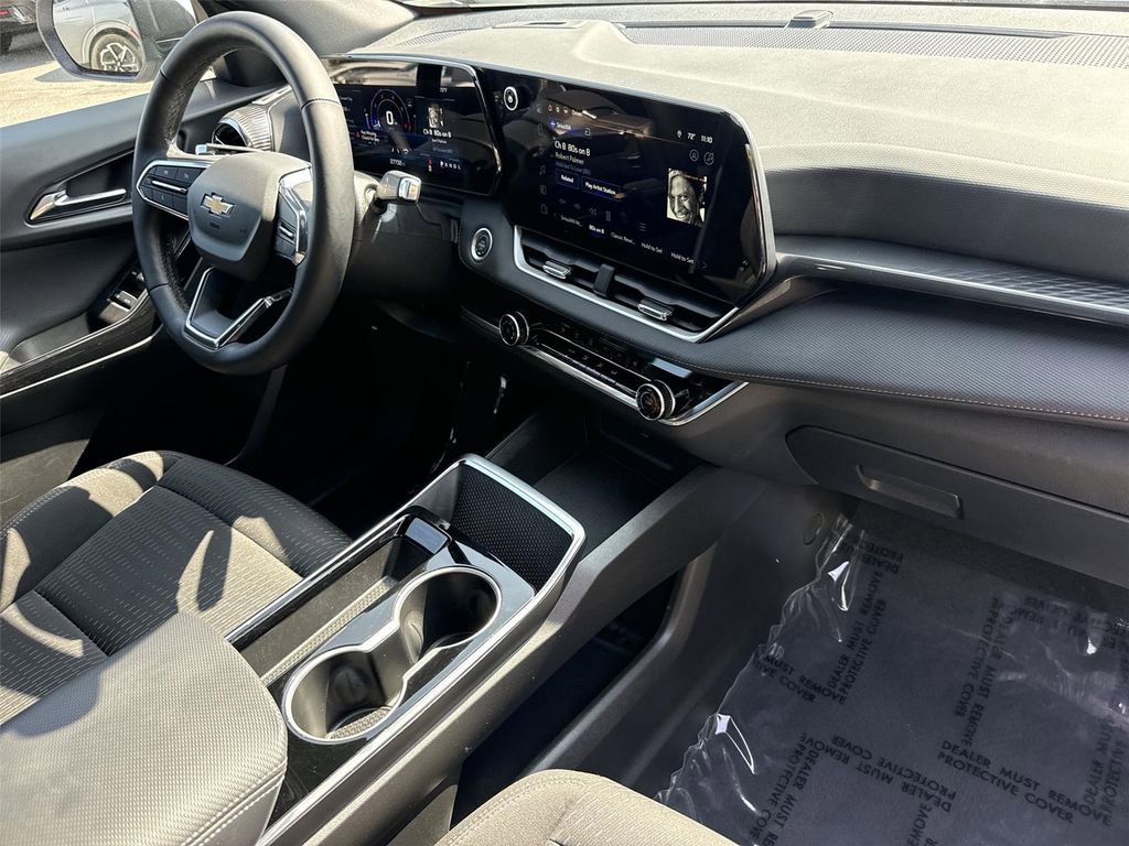 Used 2025 Chevrolet Equinox LT image 26