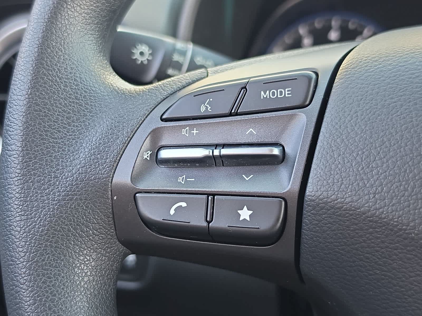 Used 2023 Hyundai Kona SEL w/ Cargo Package FWD image 27