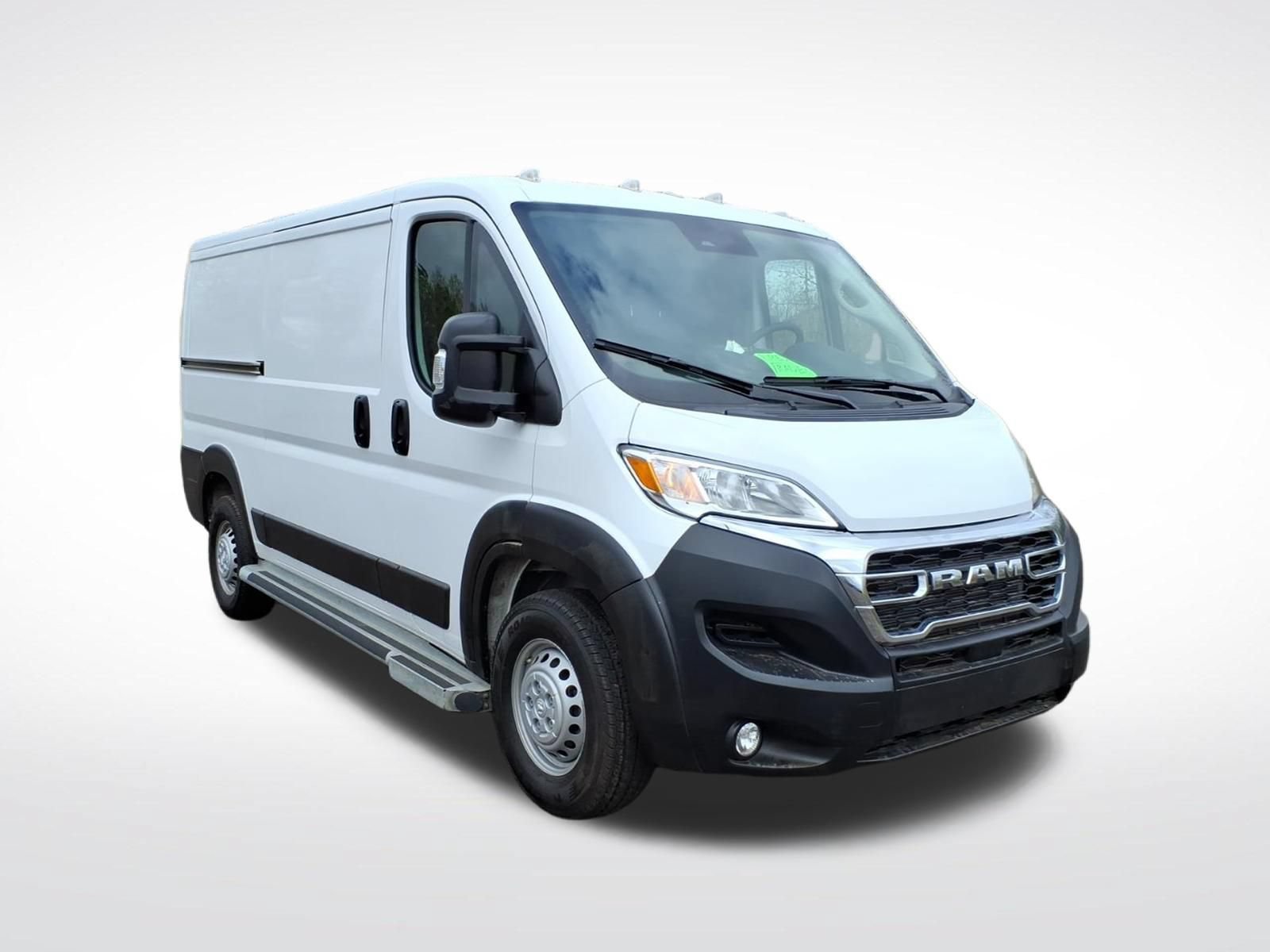 Used 2025 RAM ProMaster 2500 w/ U-Haul Equipment Group FWD image 8