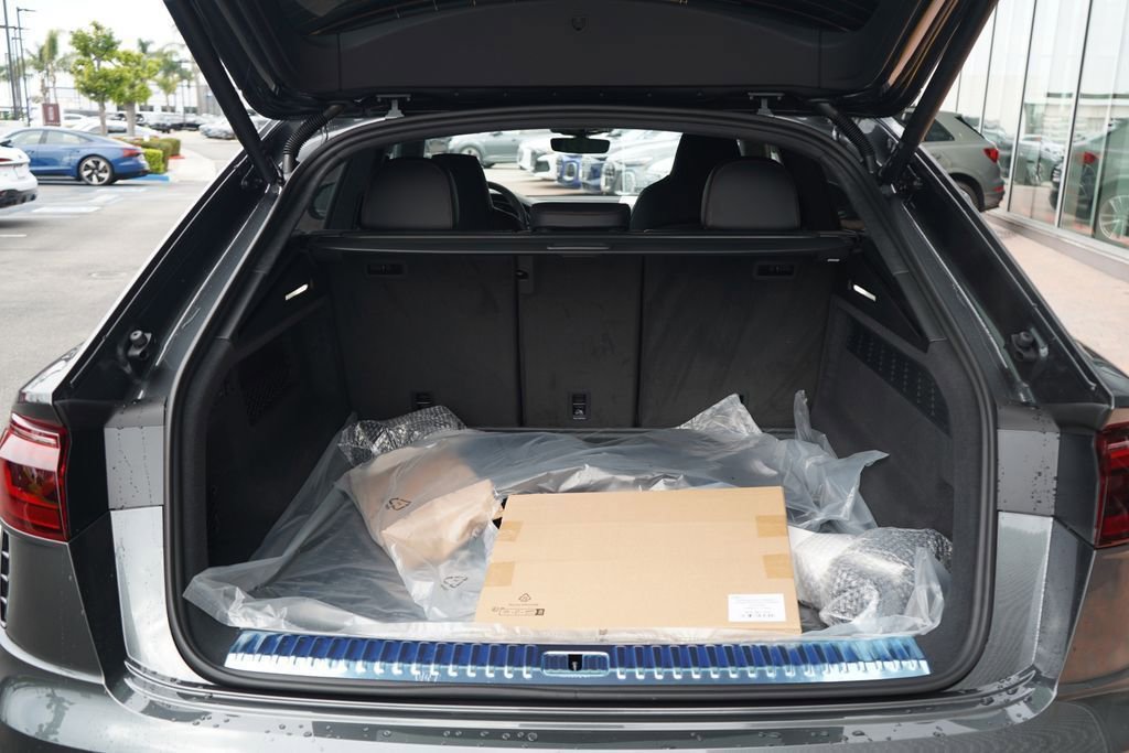 New 2026 Audi RS Q8 performance image 11