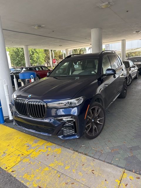 Used 2021 BMW X7 xDrive40i w/ M Sport Package image 2