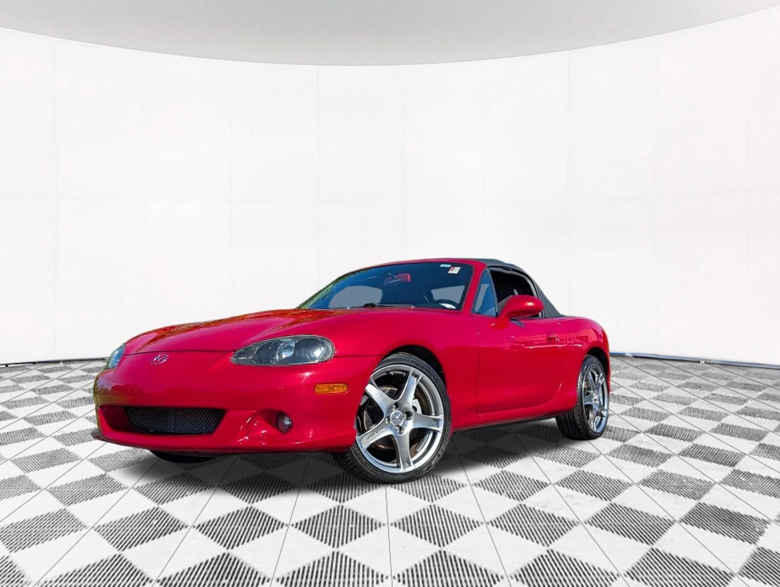 Used 2005 MAZDA MX-5 Miata MAZDASPEED RWD image 2