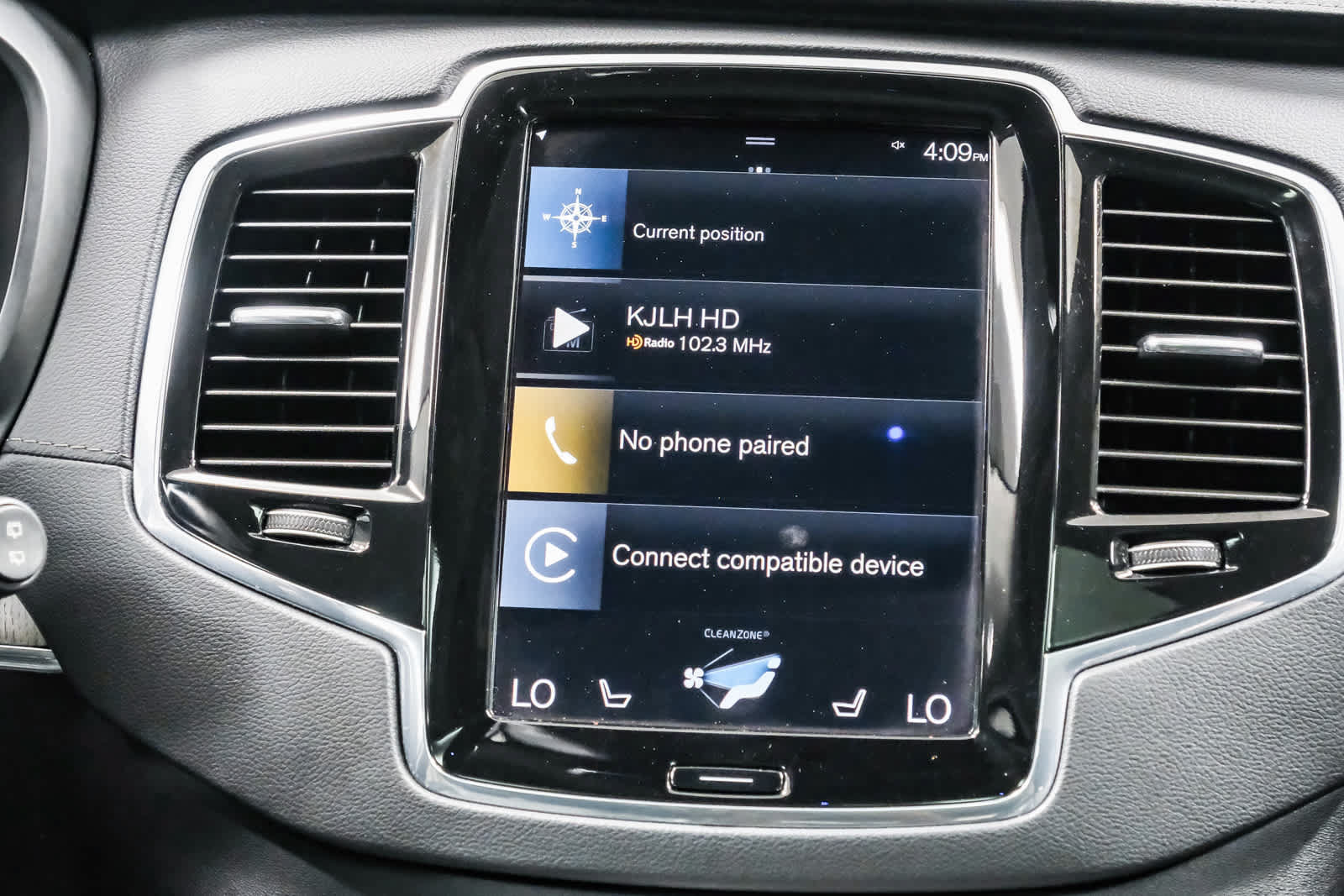 Used 2022 Volvo XC90 T8 Inscription w/ Advanced Package AWD/4WD image 18