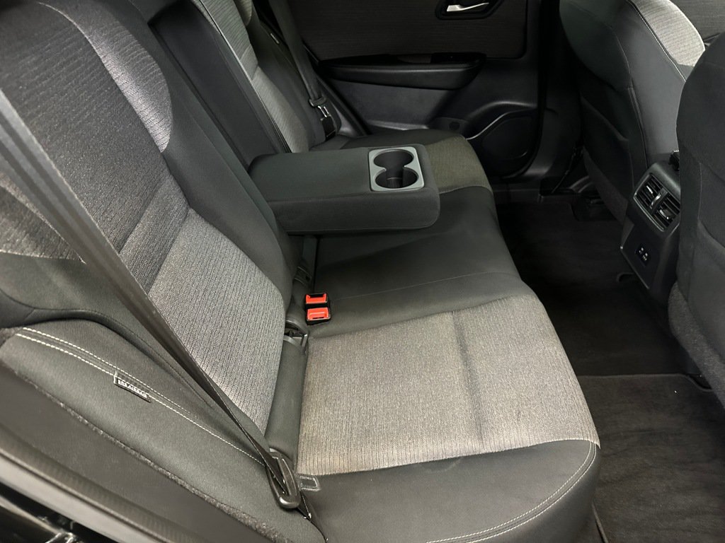 Used 2021 Nissan Rogue SV AWD/4WD image 27