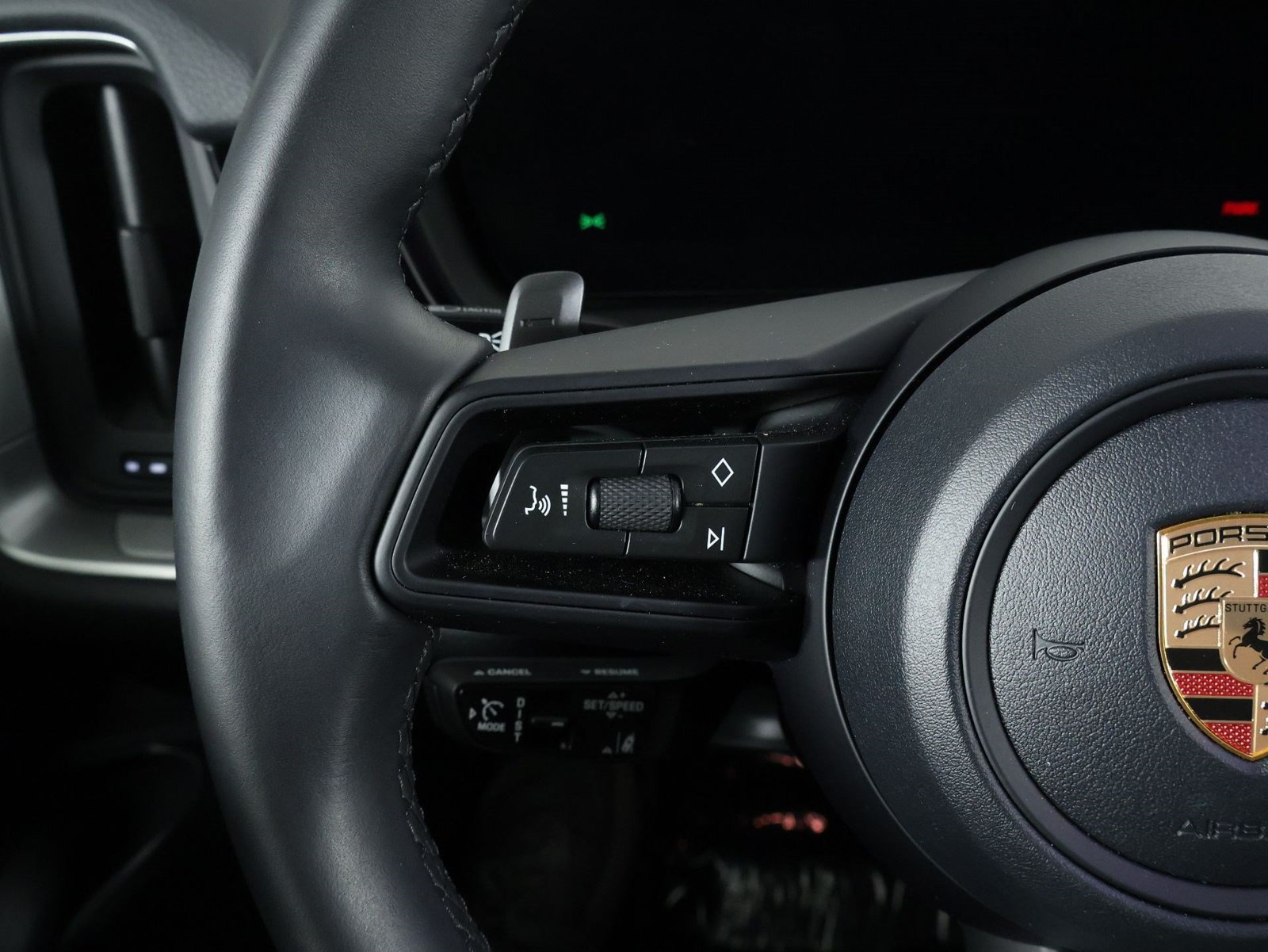 Certified 2026 Porsche Cayenne AWD/4WD image 14