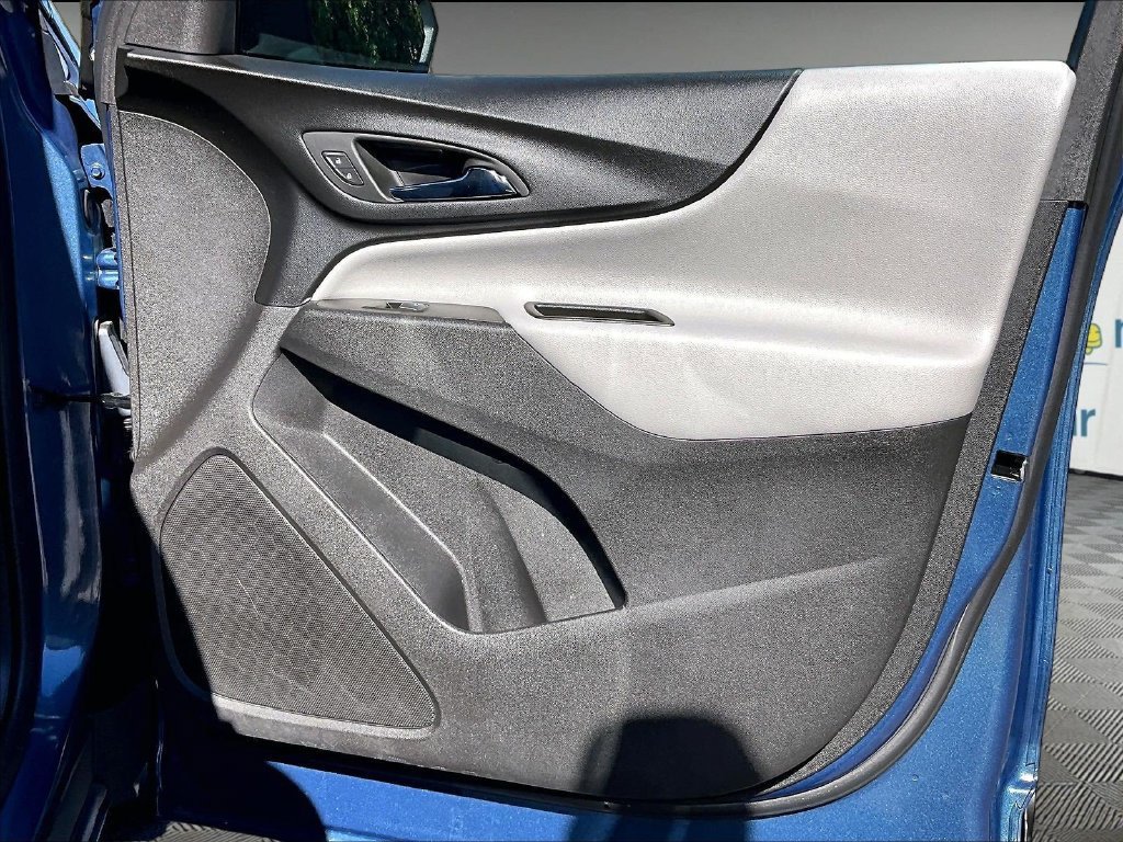 Used 2024 Chevrolet Equinox LS AWD/4WD image 12
