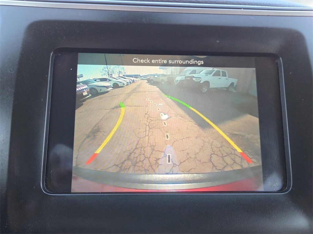 Used 2019 Jeep Cherokee Latitude w/ Popular Appearance Group image 6