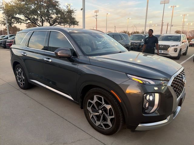 Used 2022 Hyundai Palisade Calligraphy w/ Cargo Package image 2